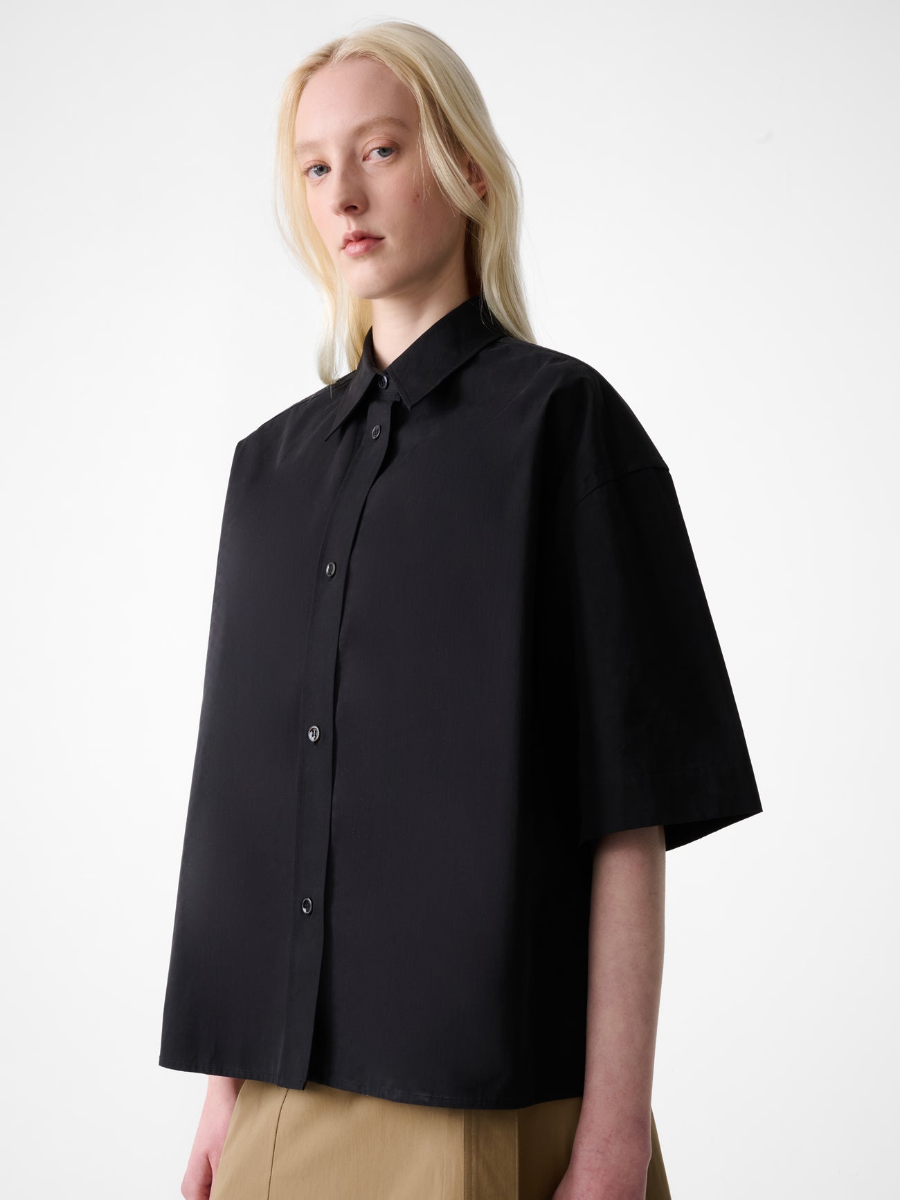 Tocoa Short Sleeve Shirt in Black