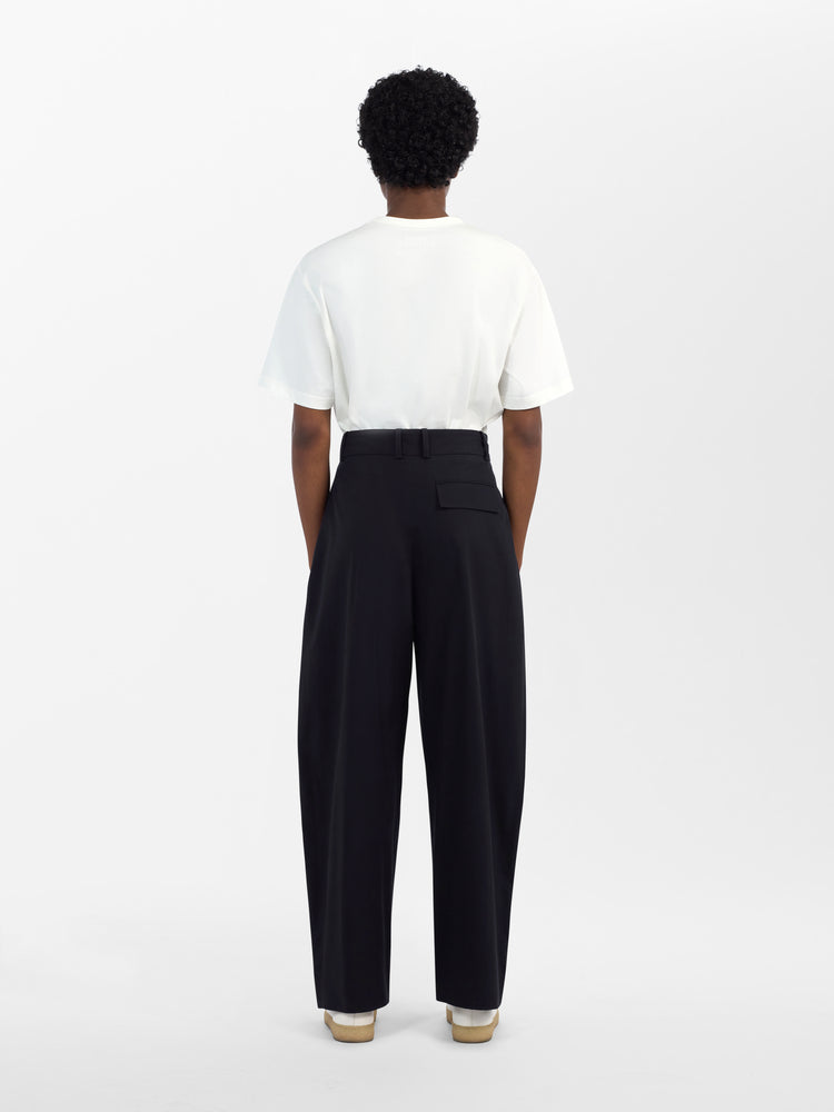 Acuna Pant in Darkest Navy