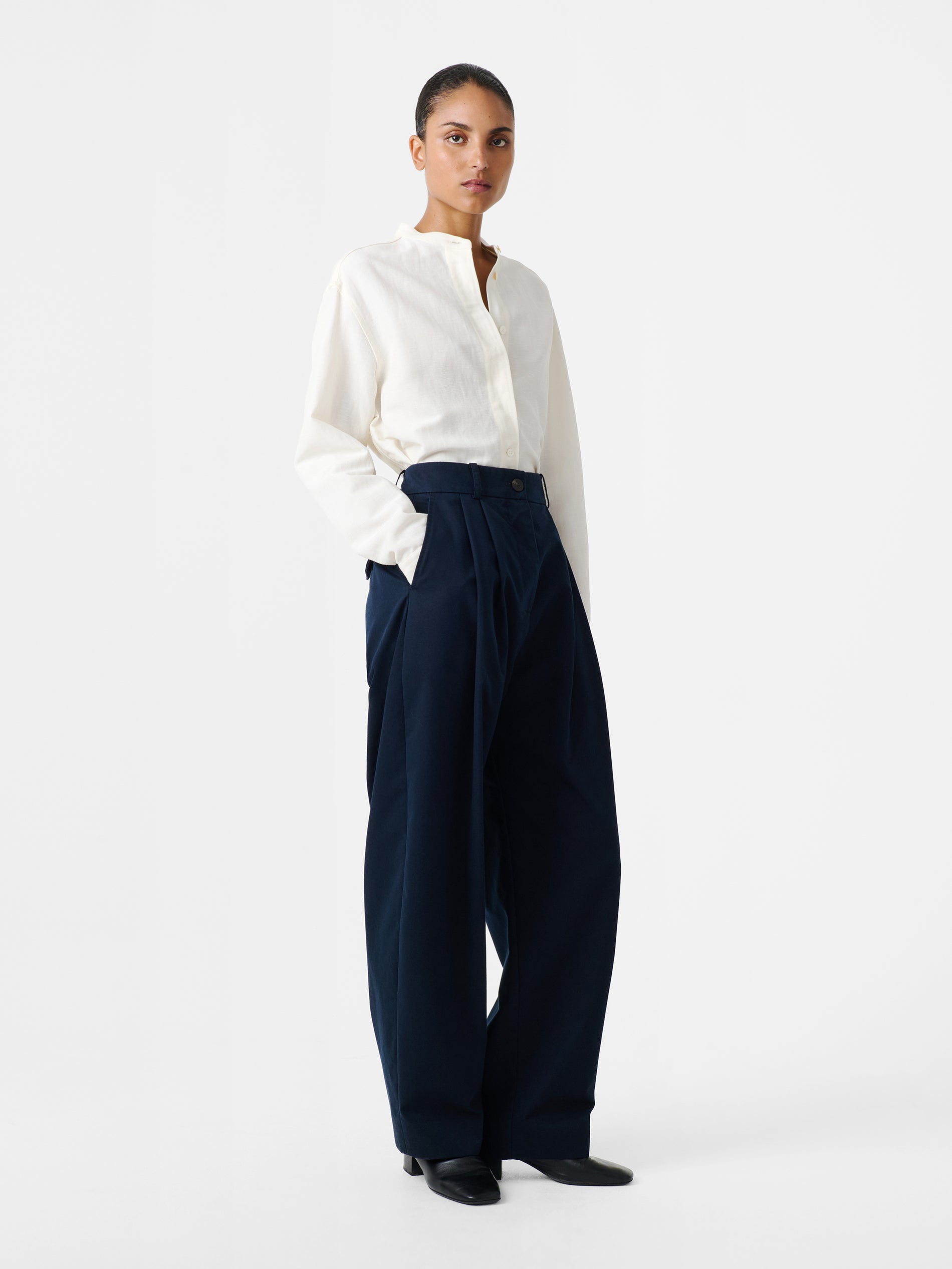 Acuna Pant in Darkest Navy - Studio Nicholson