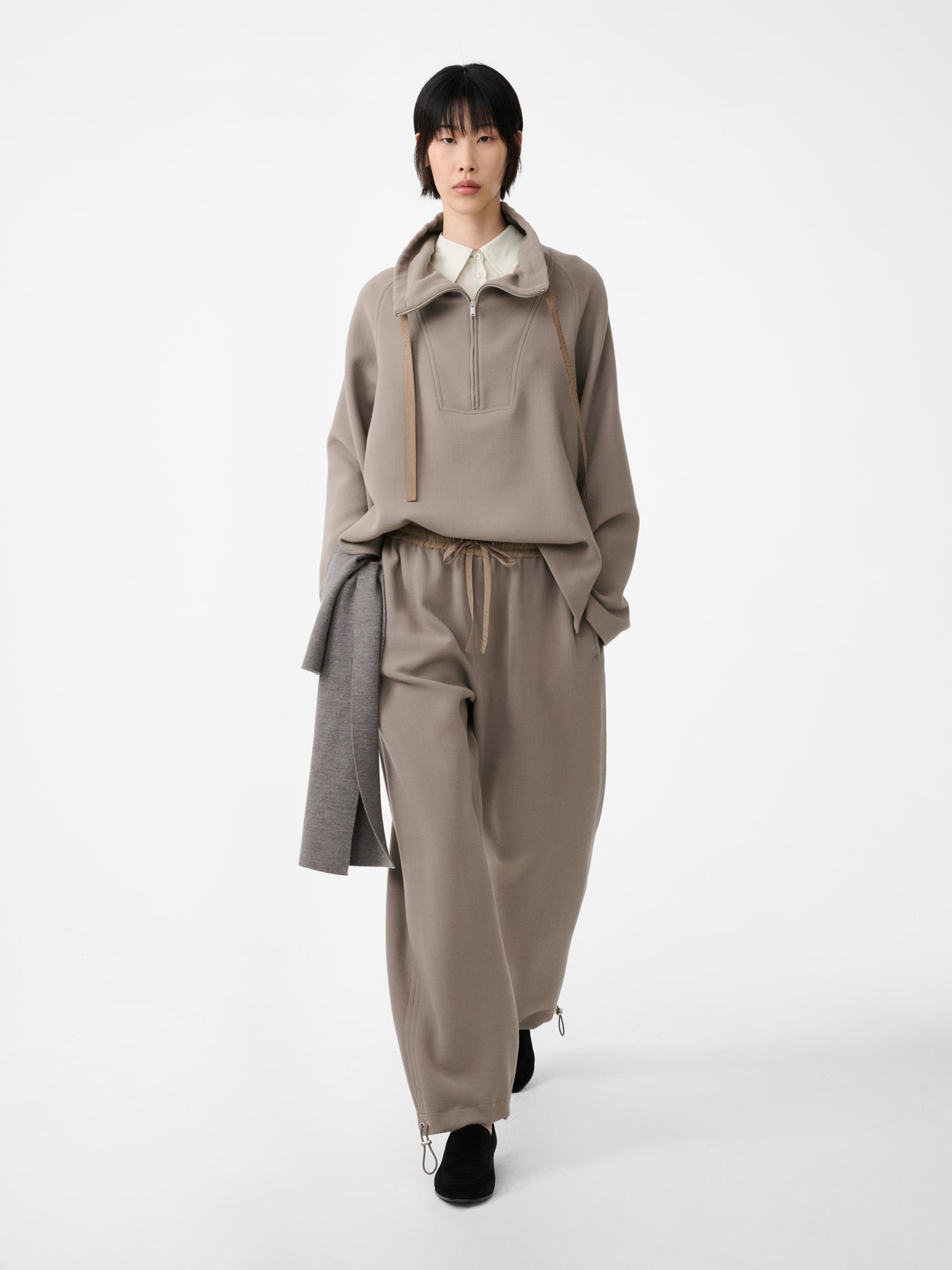 Aegon Top in Taupe