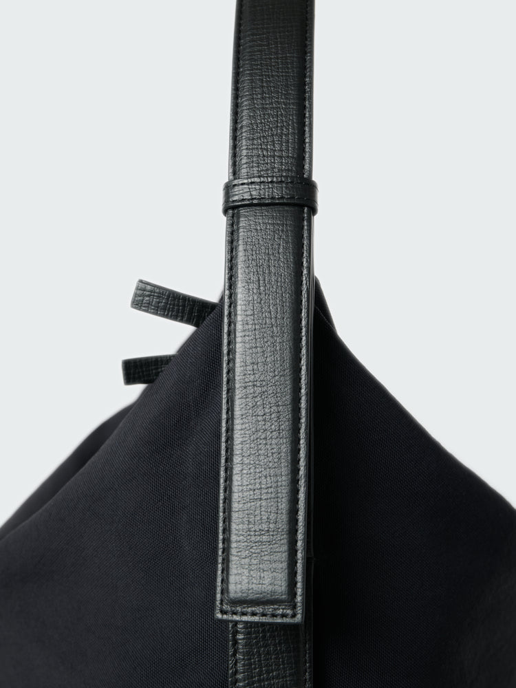 Airport Bag Medium in Black - Studio Nicholson