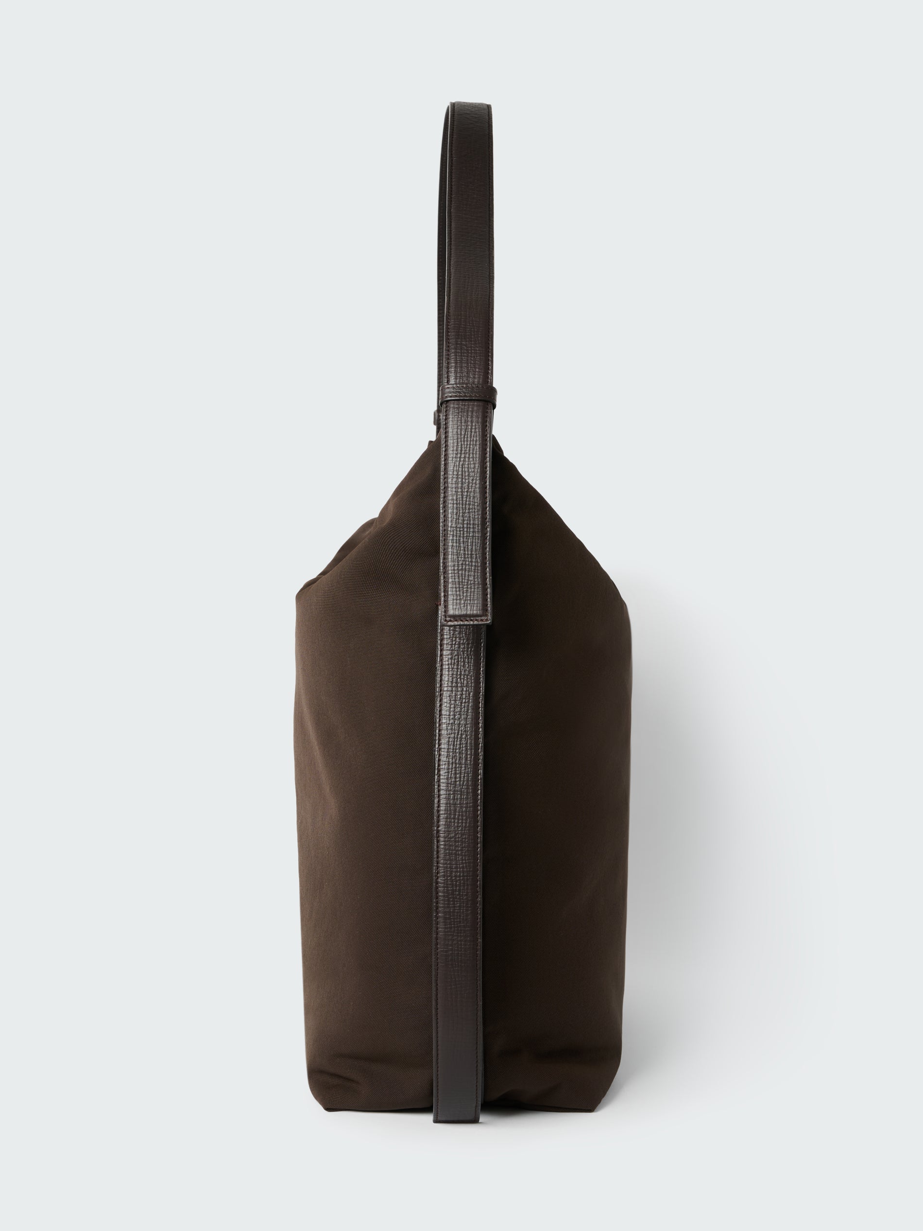 Airport Bag Large in Cocoa