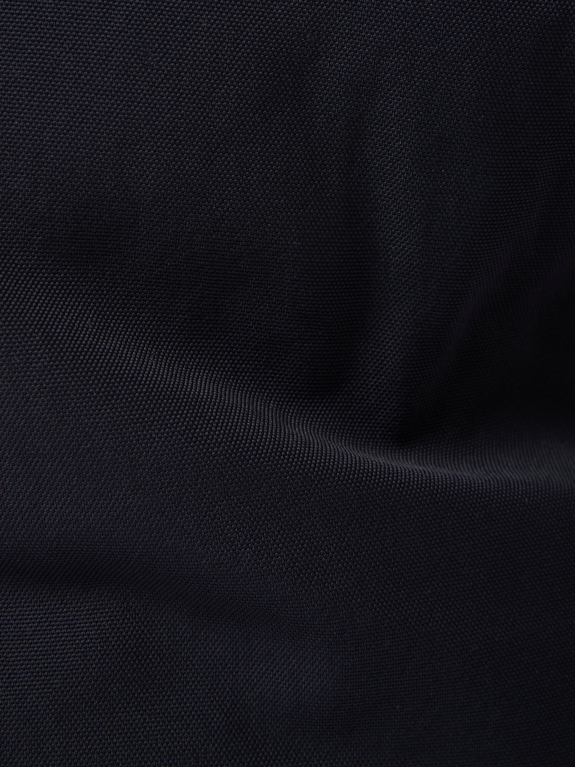 Airport Bag Medium in Darkest Navy