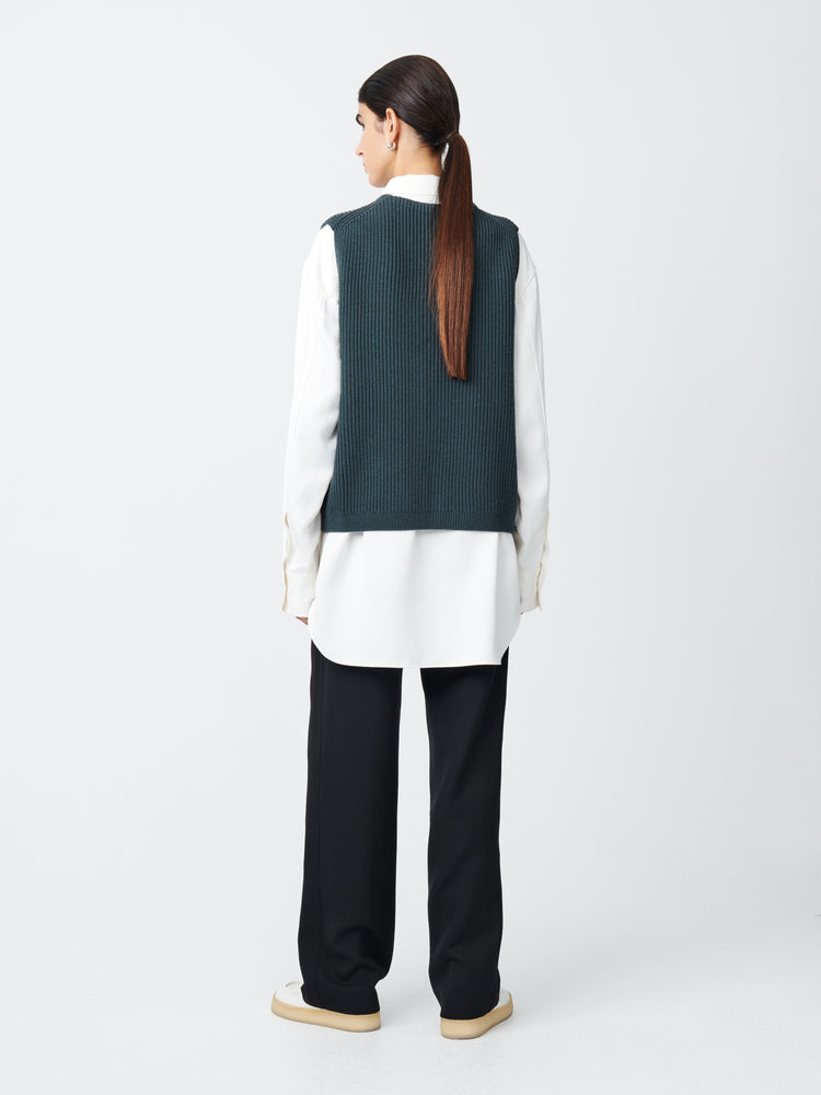 Akan Knit in Dark Fir