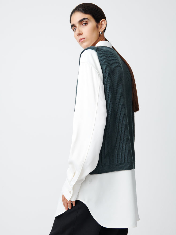 Akan Knit in Dark Fir