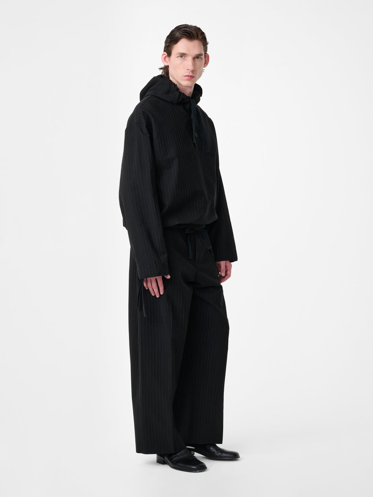 Almes Jacket in Black