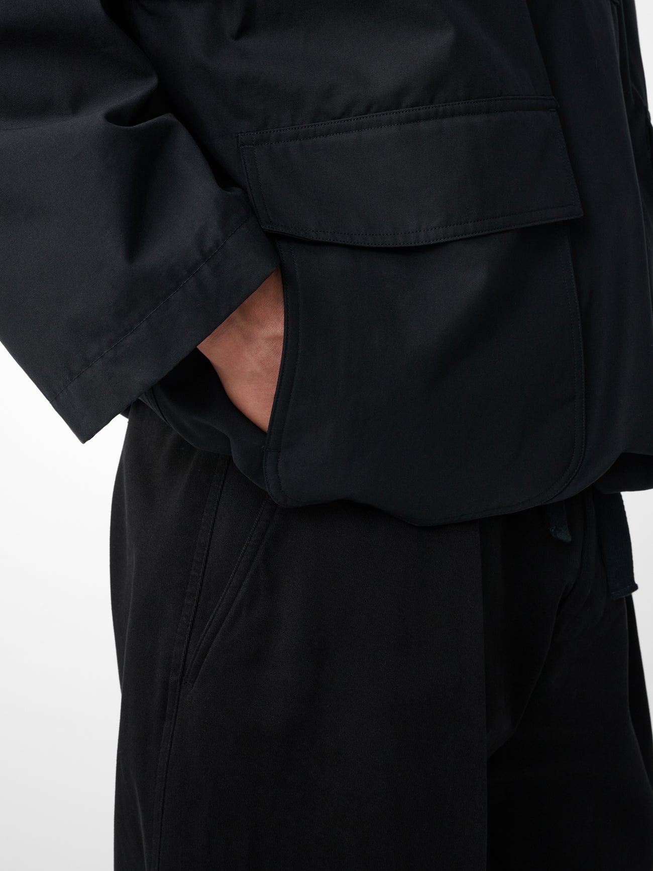 Alnwick Jacket in Black