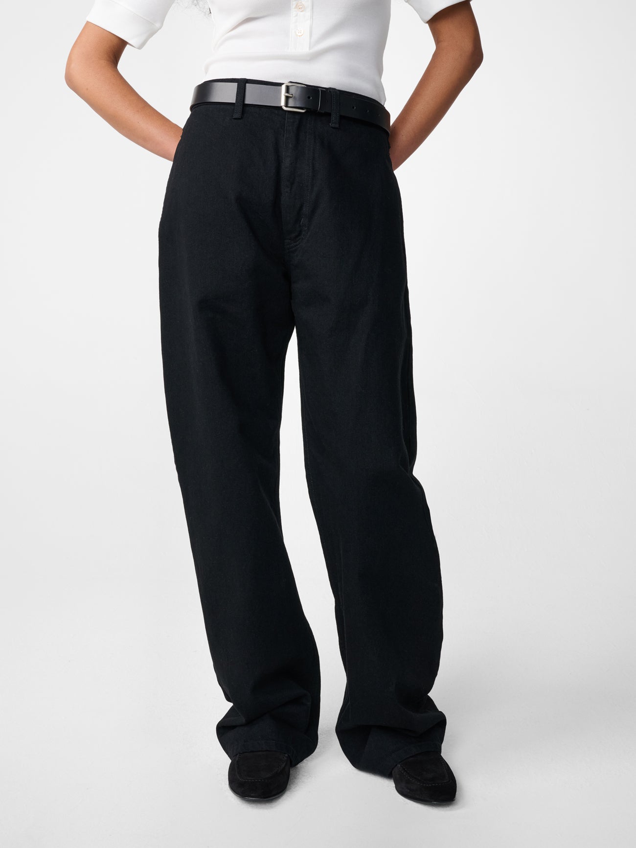 Alwyn Denim Pant in Black