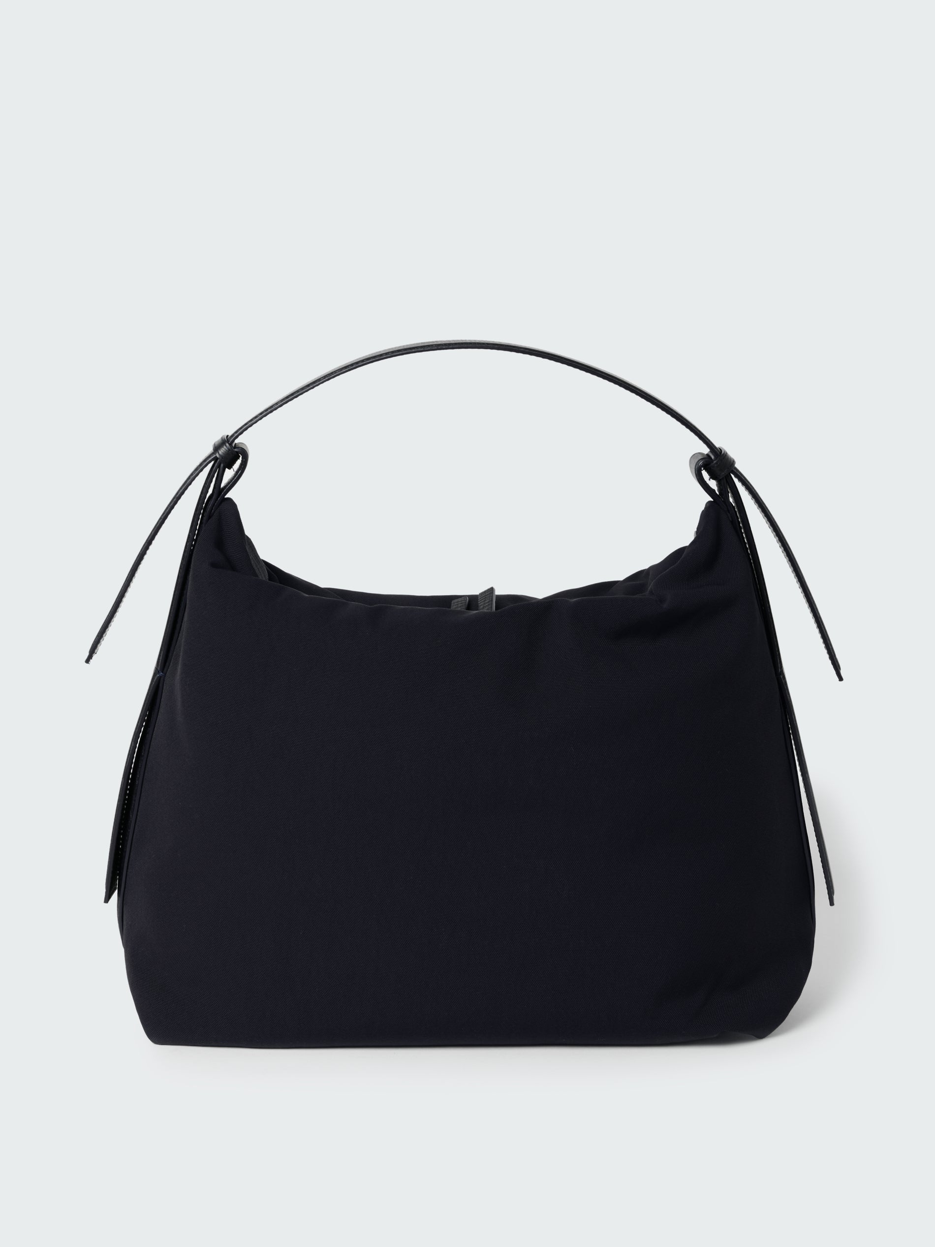 Transit Bag in Darkest Navy