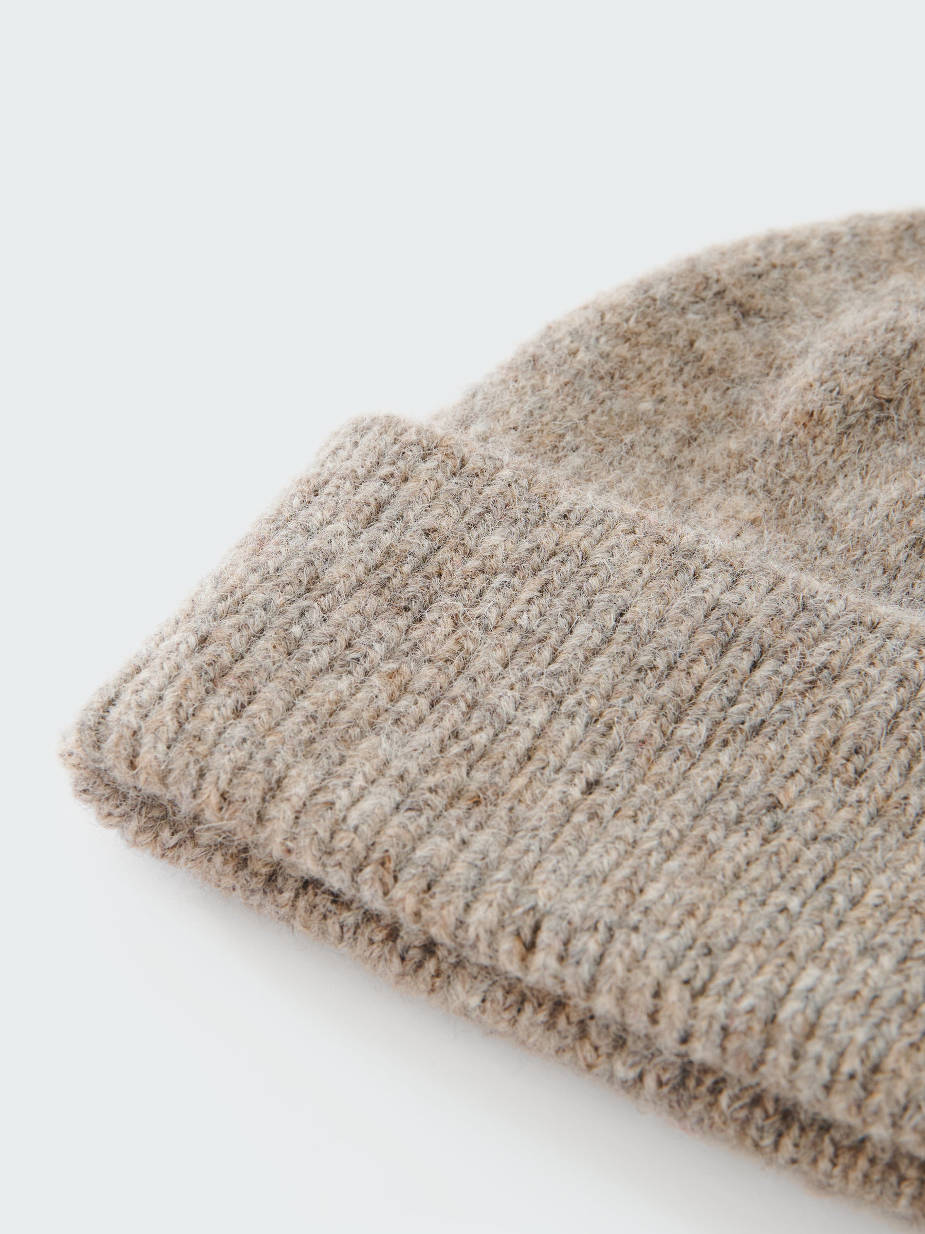 Balli Beanie in Natural Marl - Studio Nicholson
