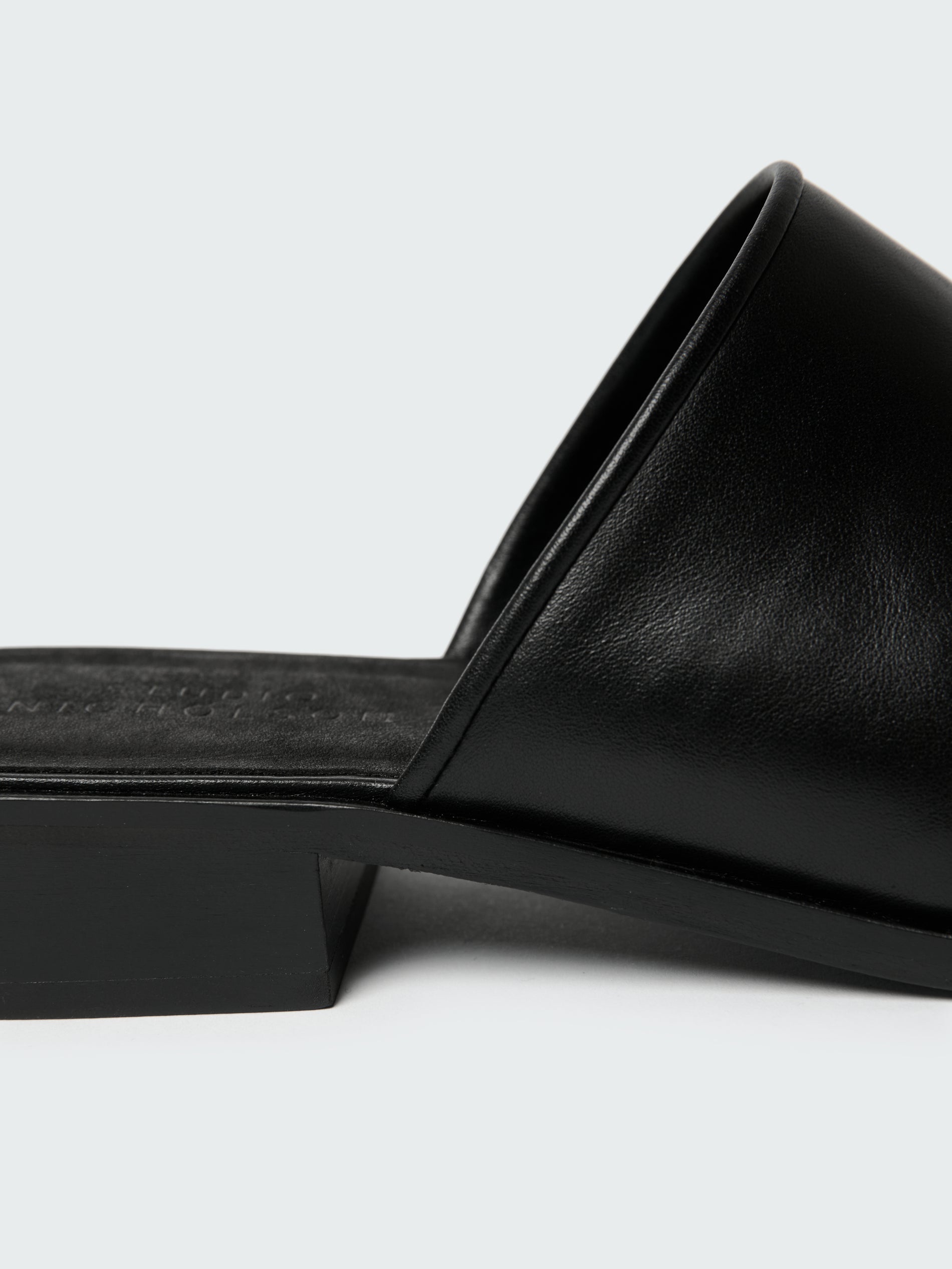 Men's Barlow Shoe in Black - Studio Nicholson