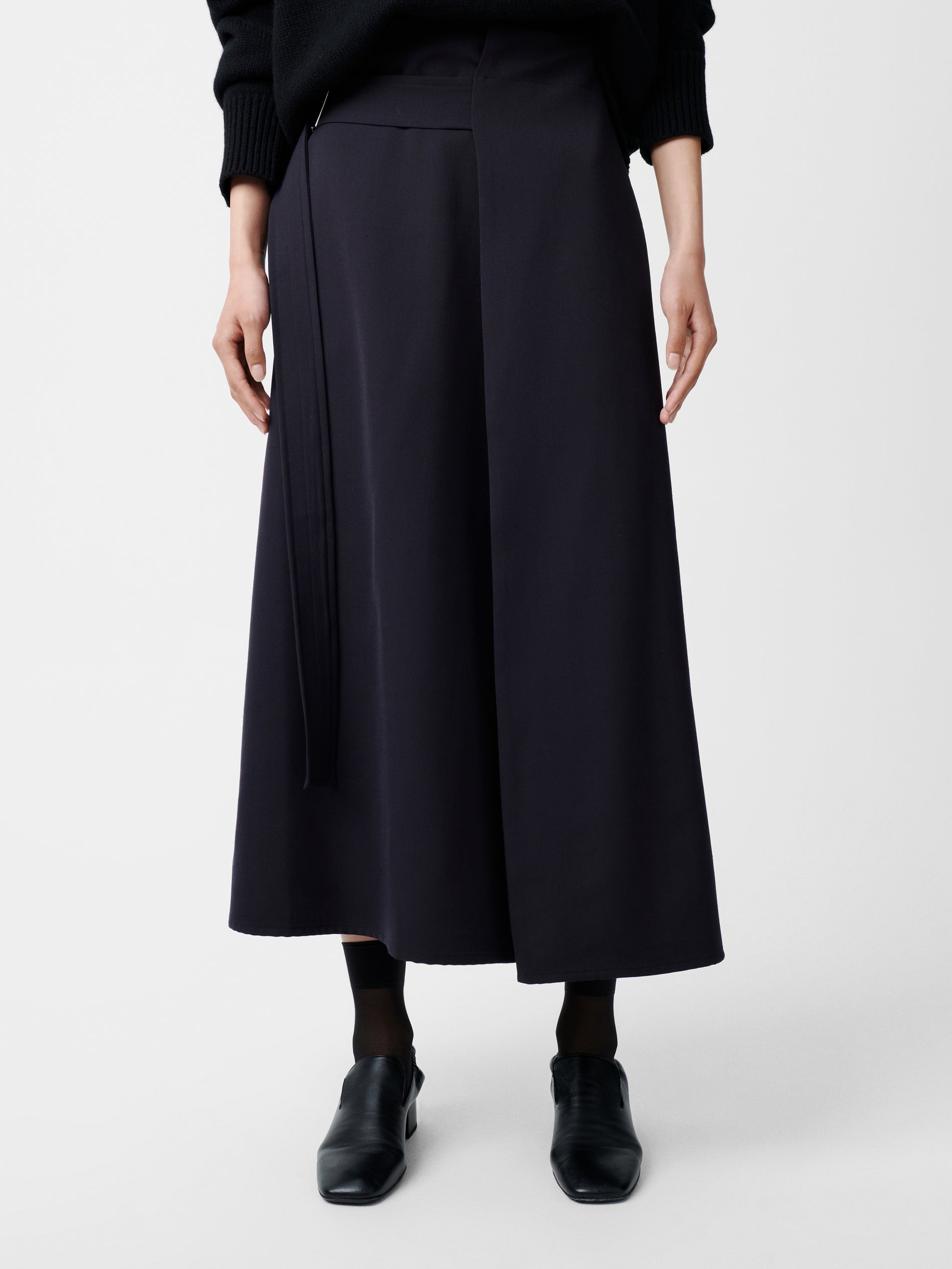 Bassi Skirt in Darkest Navy - Studio Nicholson
