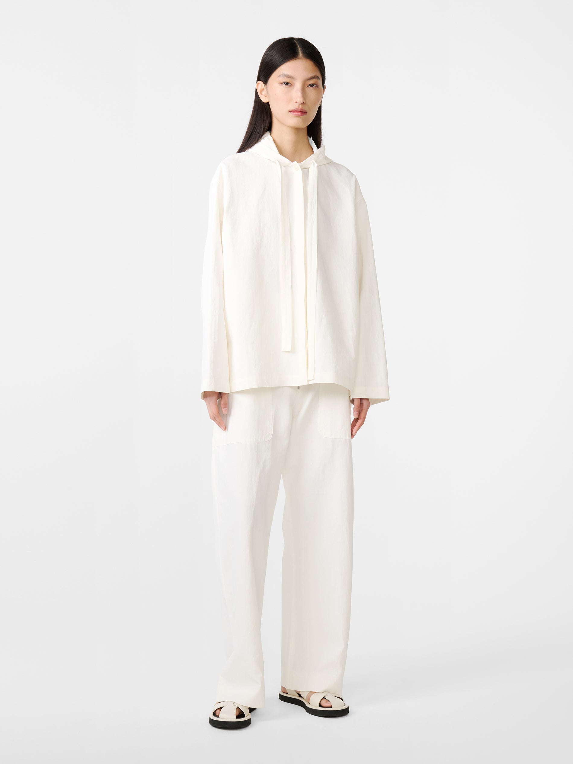 Belleri Linen Jacket in Milk