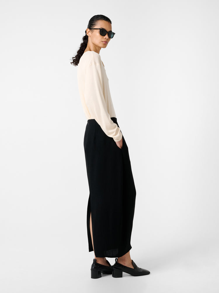 Beni Skirt in Black