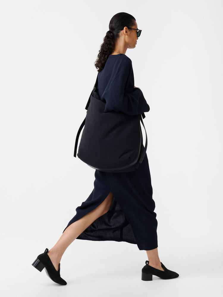 Beni Skirt in Darkest Navy