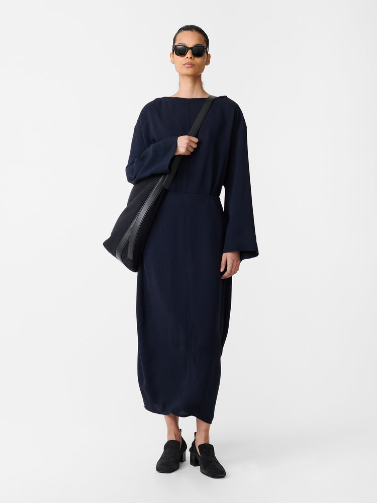 Beni Skirt in Darkest Navy