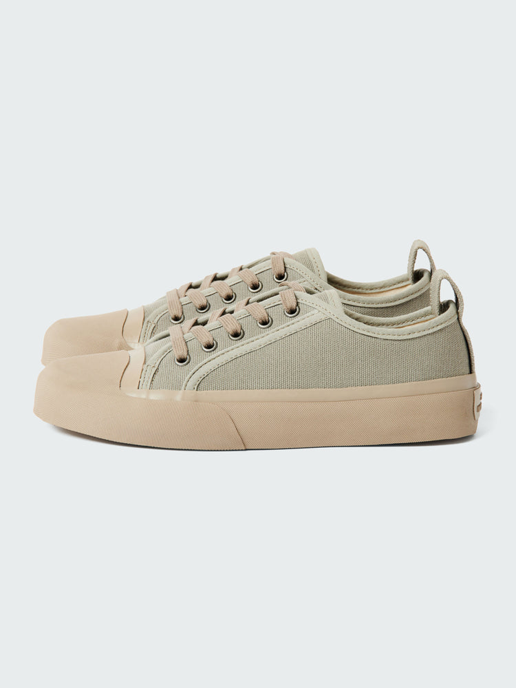 Byrd Canvas Shoe in Khaki