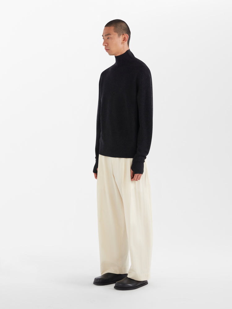 Carey Knit in Coal
