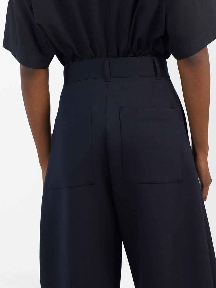 Chalco Viscose Pant in Darkest Navy