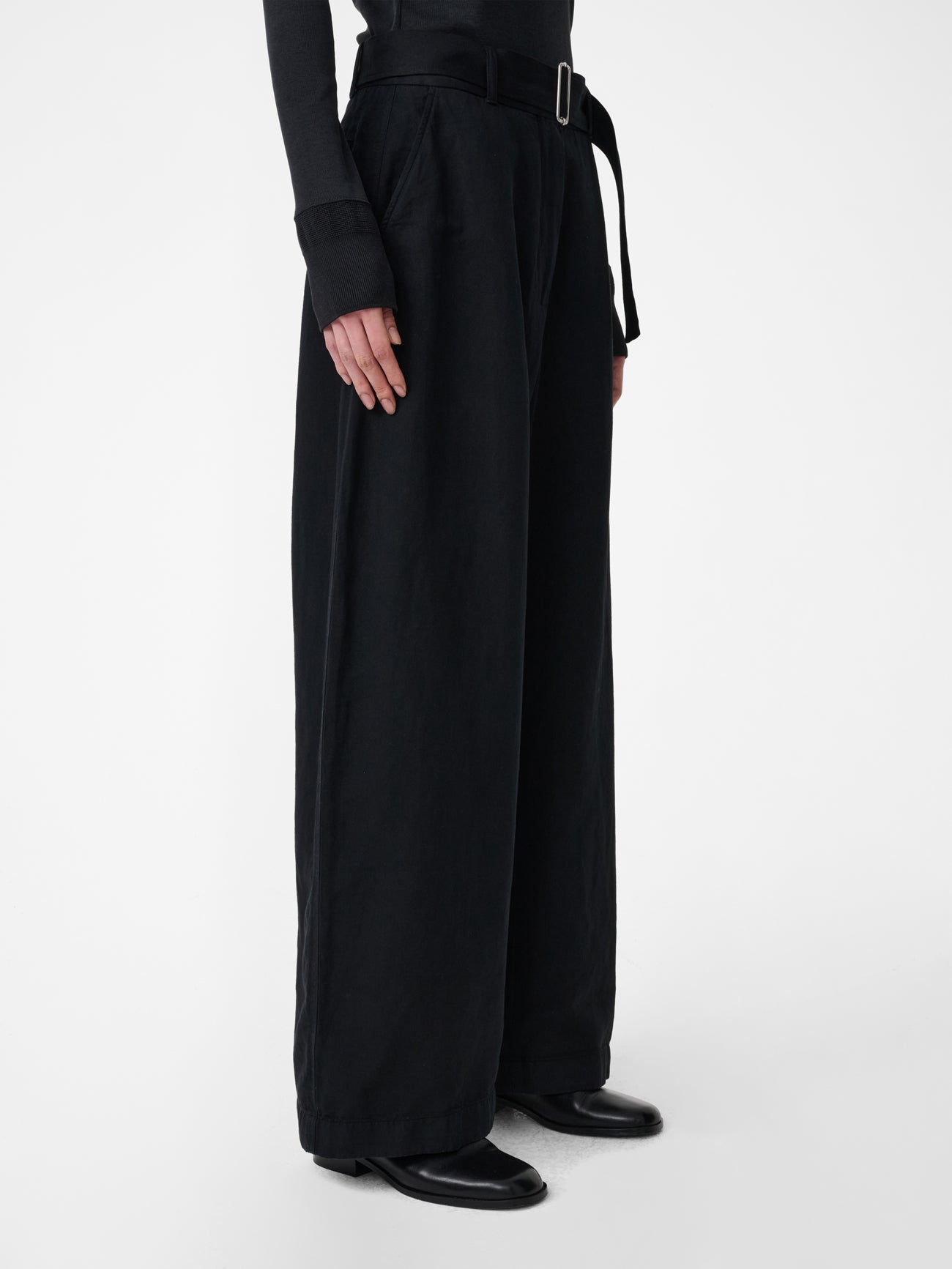 Chatto Belted Pant in Black