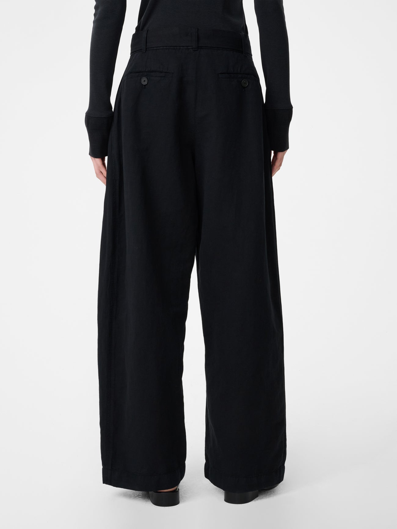 Chatto Belted Pant in Black