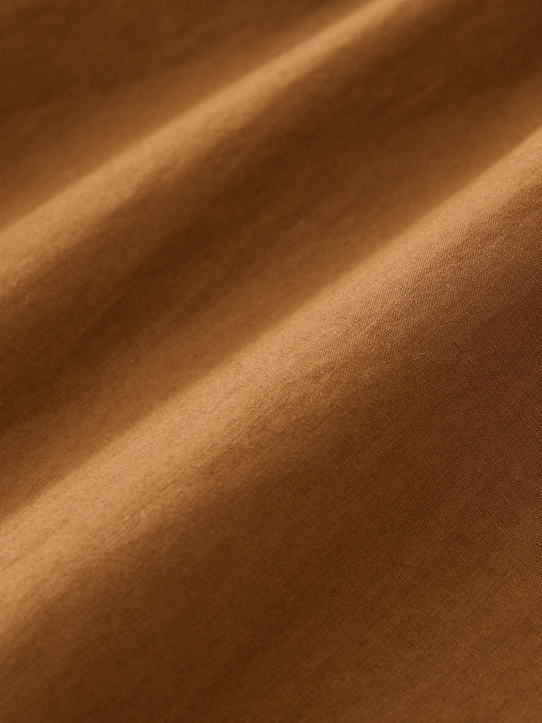 Cito Short in Almond
