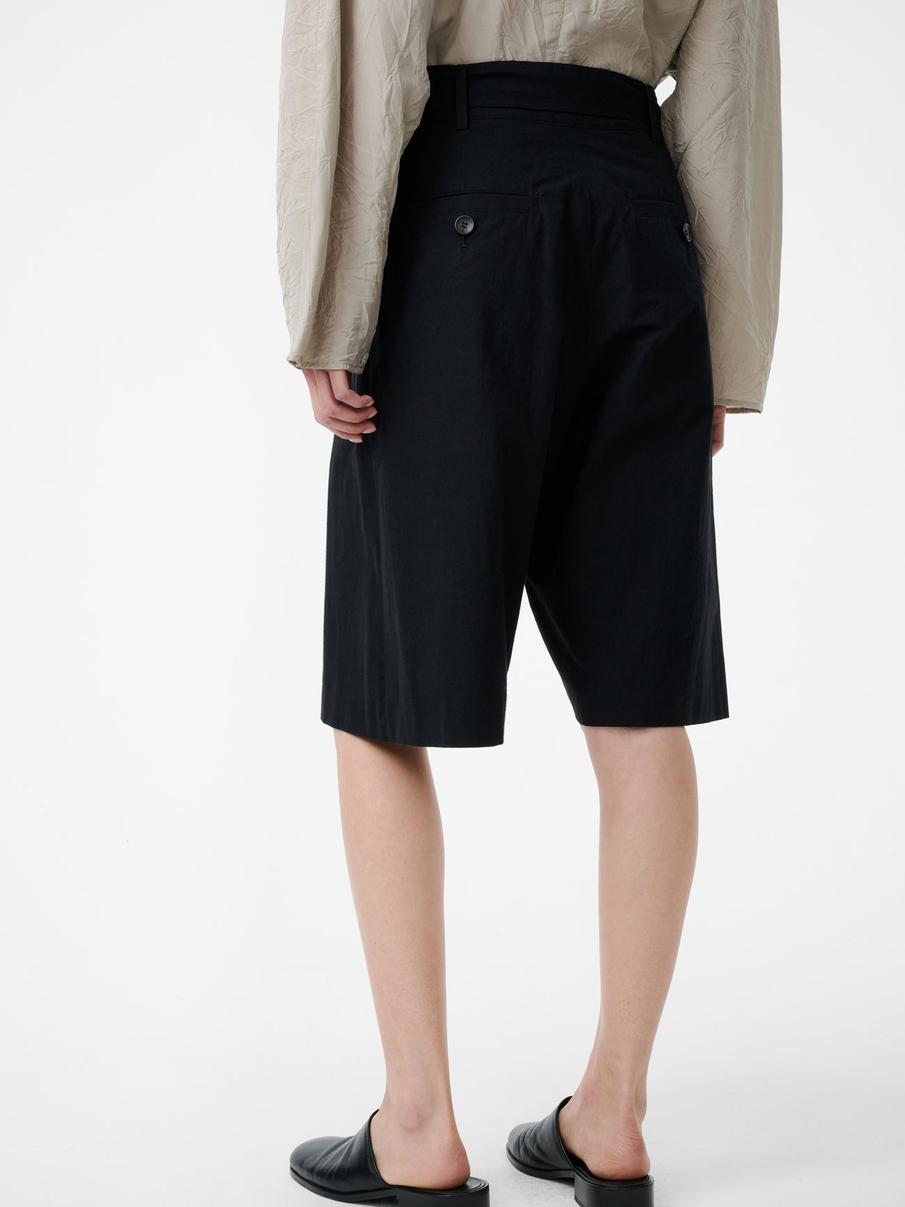 Creon Short in Black - Studio Nicholson