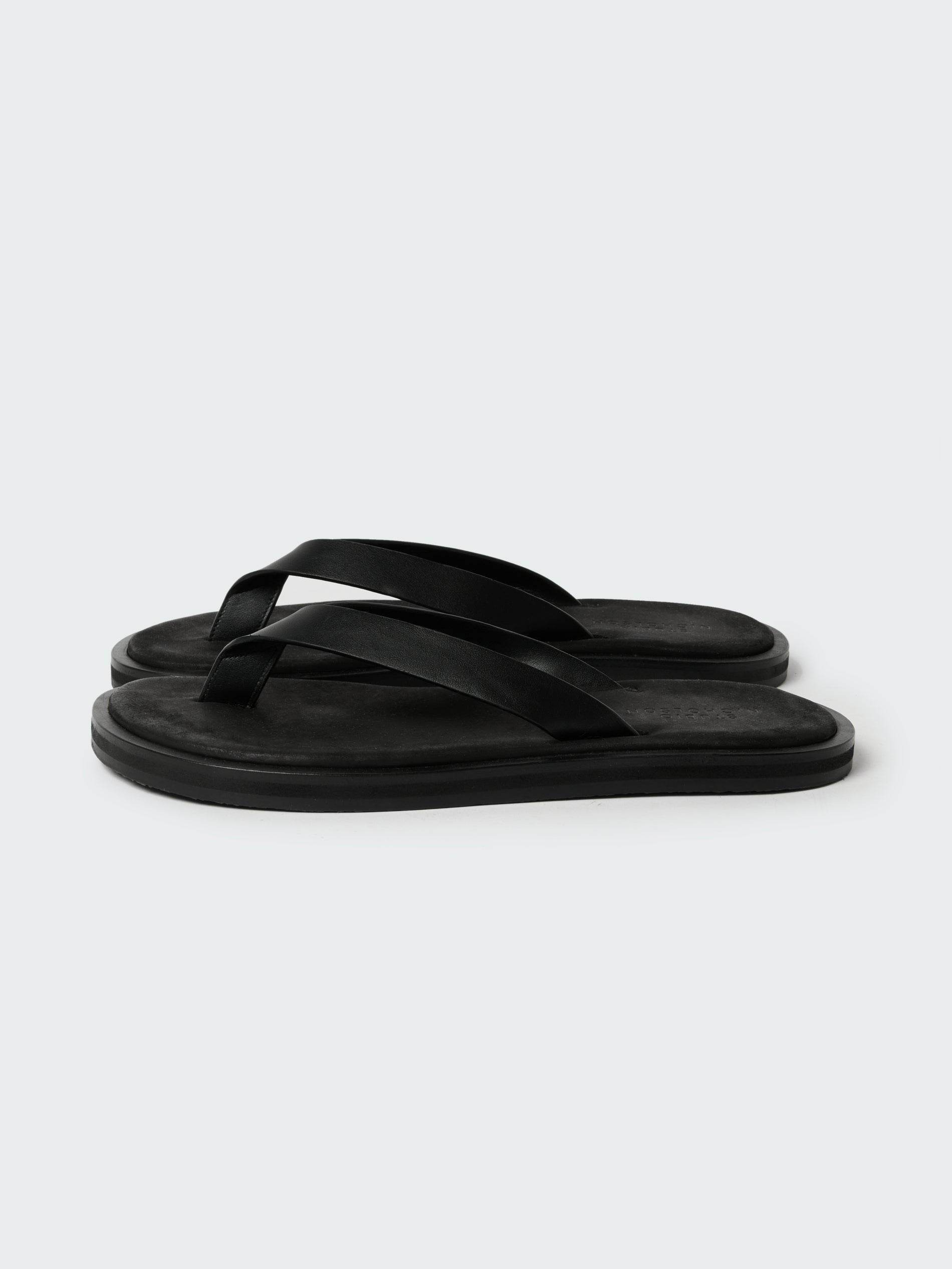 Women's Curren Leather Sandal in Black