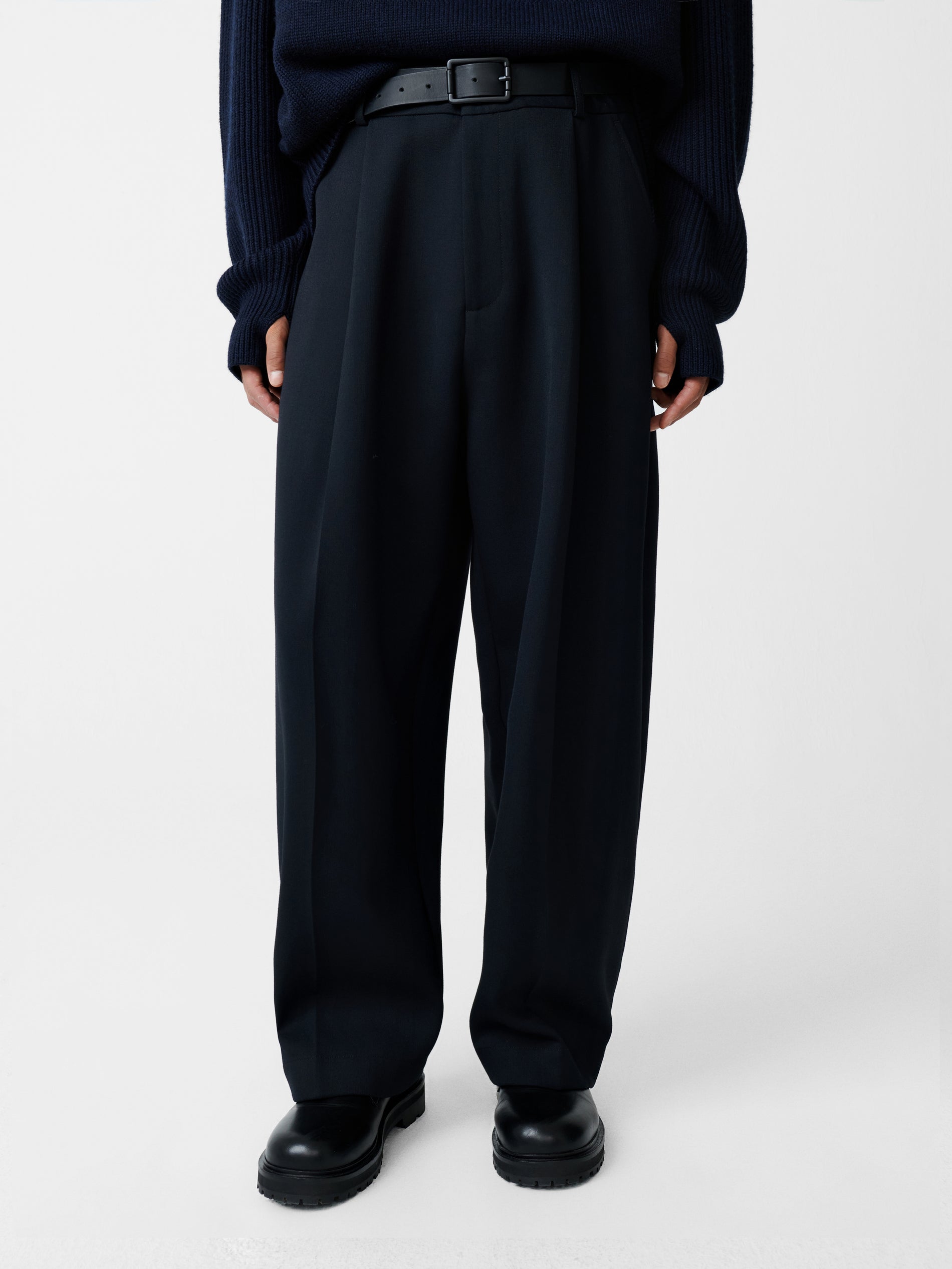 Ellis Pant in Darkest Navy - Studio Nicholson