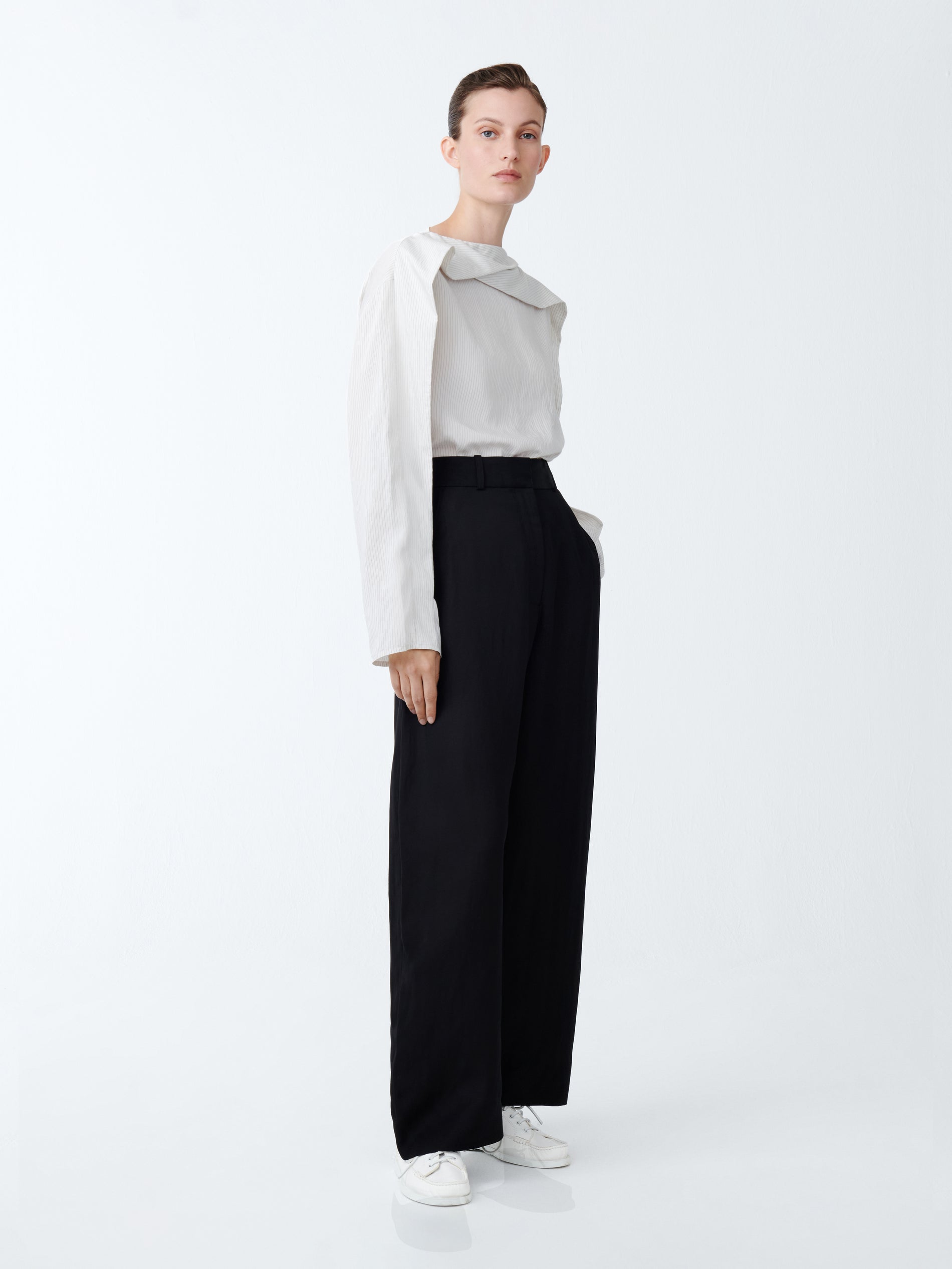 Emmet Top in Black / White Stripe - Studio Nicholson
