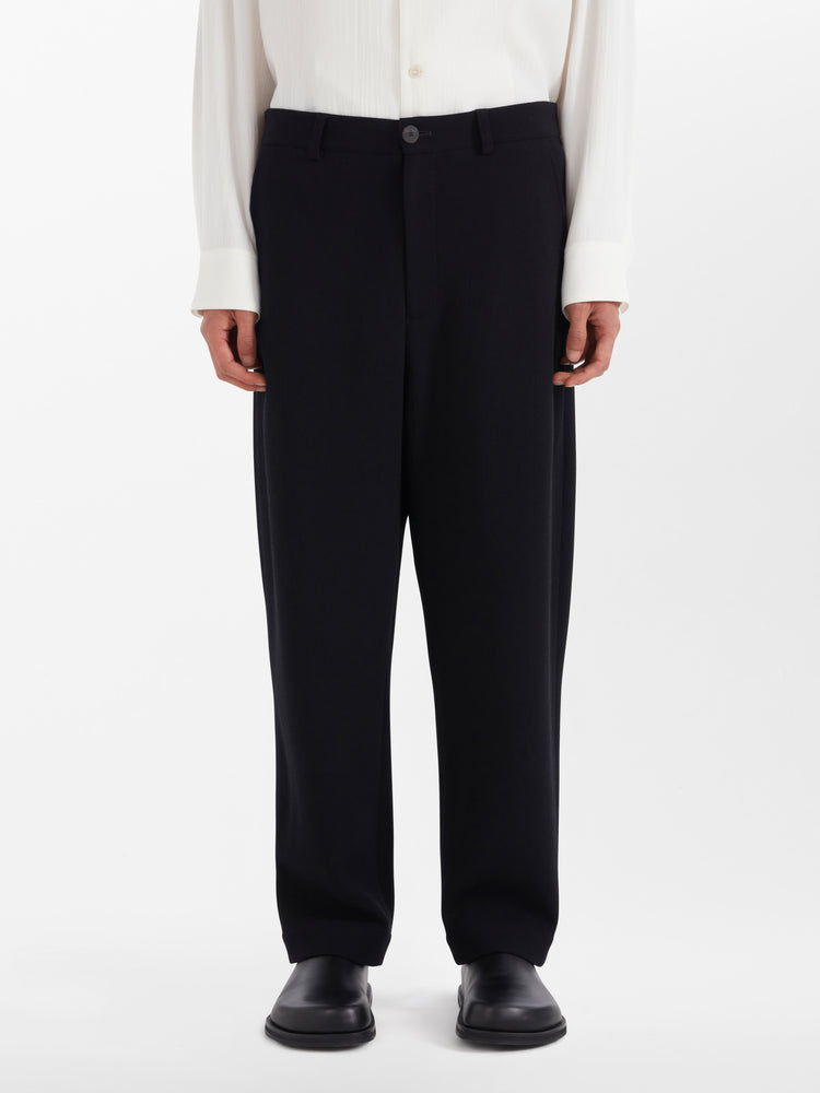 Ezra Crepe Pant in Darkest Navy