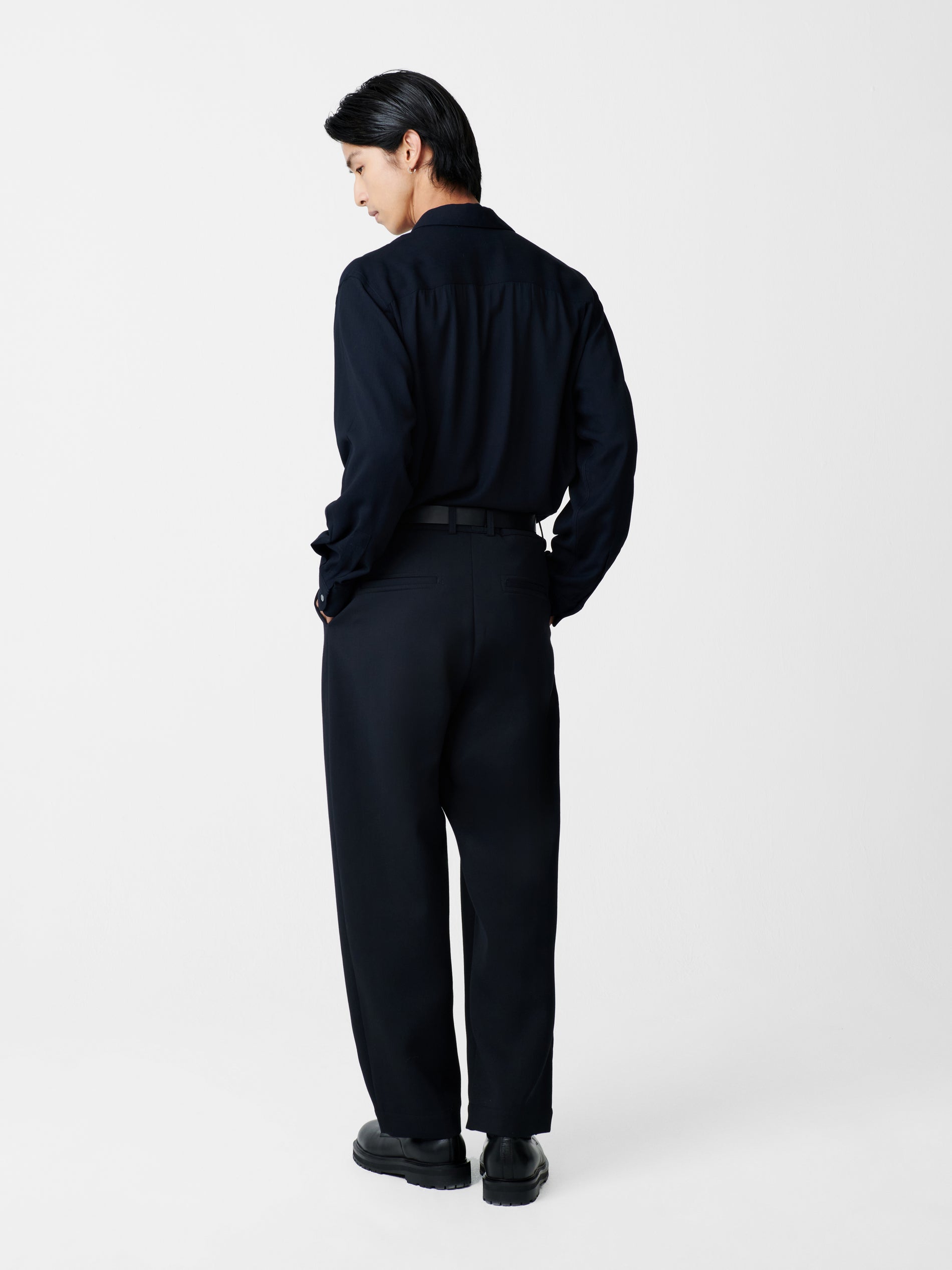 Ezra Pant in Darkest Navy - Studio Nicholson