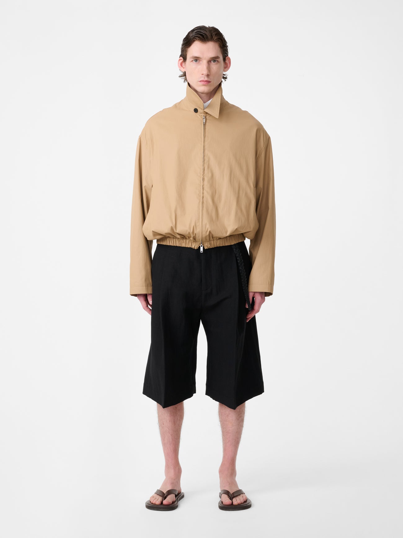 Fowld Linen Short in Black