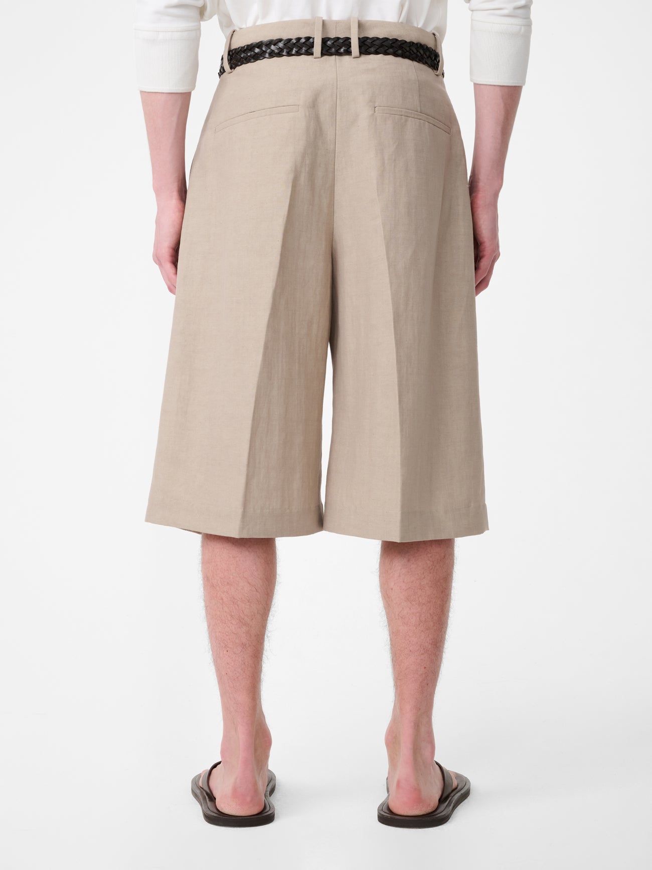Fowld Linen Short in Sand