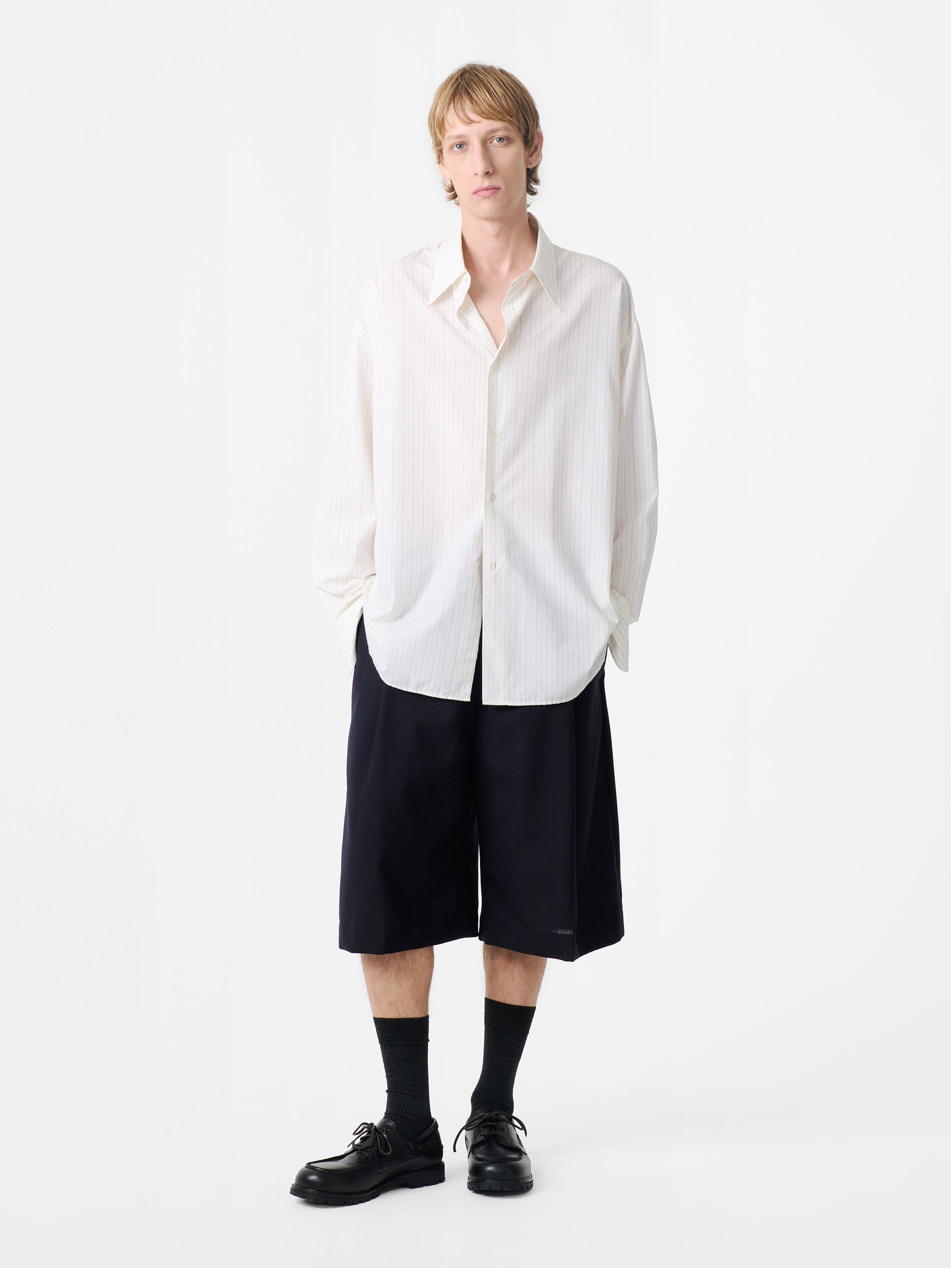 Fowld Short in Darkest Navy - Studio Nicholson