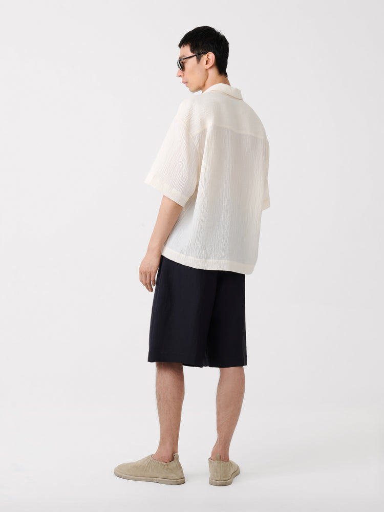 Fowld Linen Short in Darkest Navy