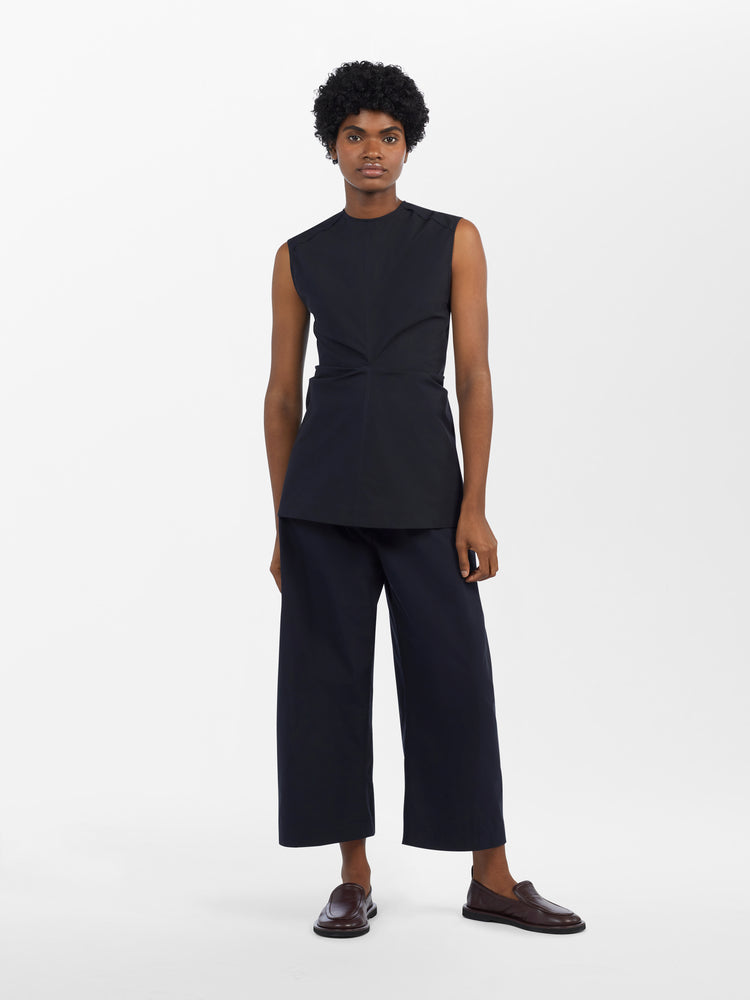 Garda Top in Darkest Navy