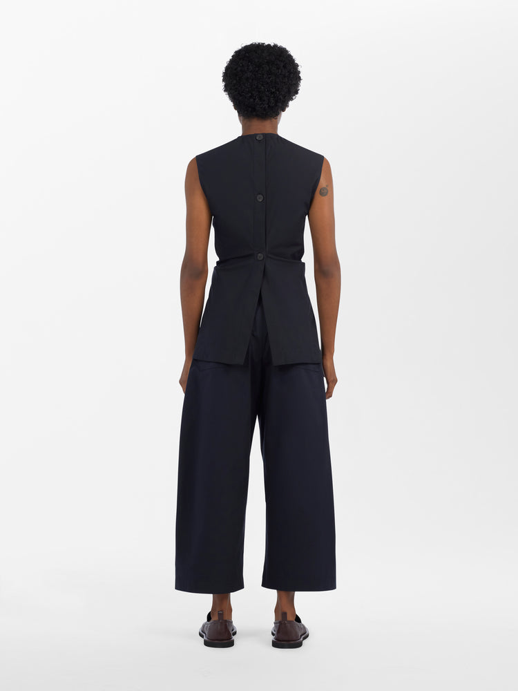 Garda Top in Darkest Navy