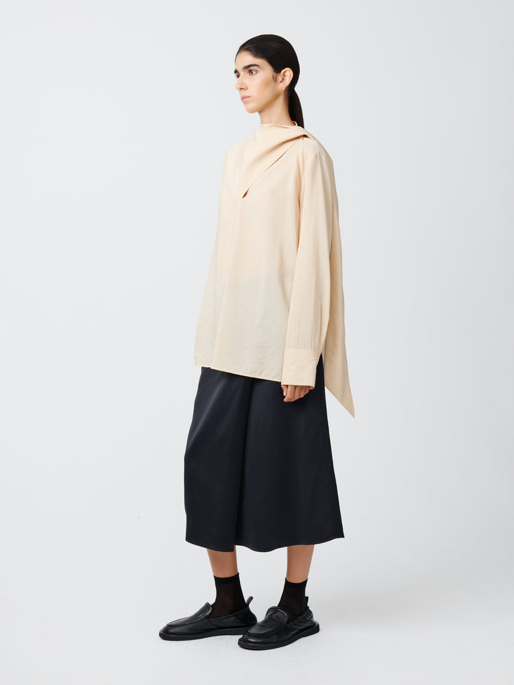 Gutan Skirt in Darkest Navy