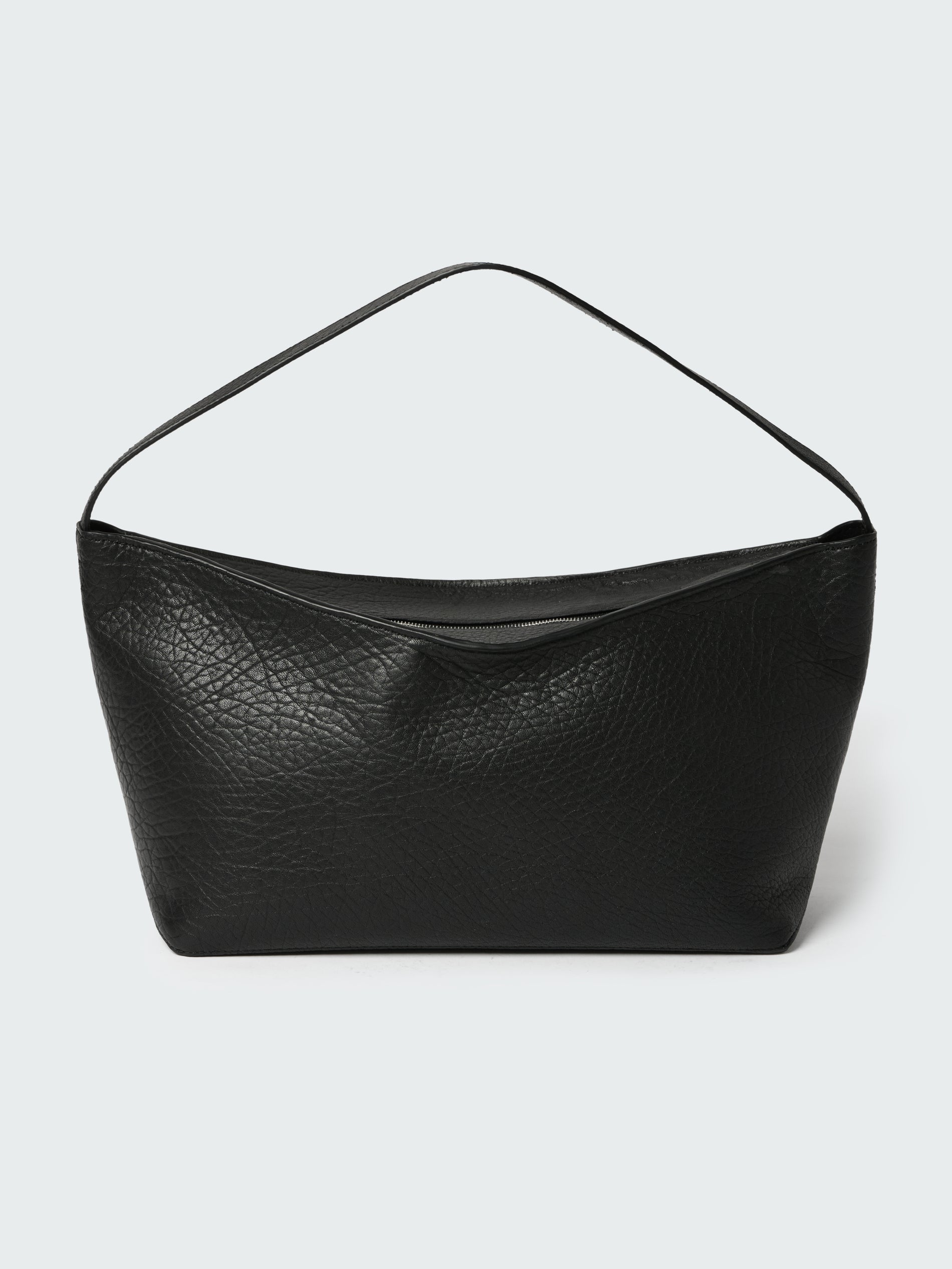 Hagu Leather Bag in Black