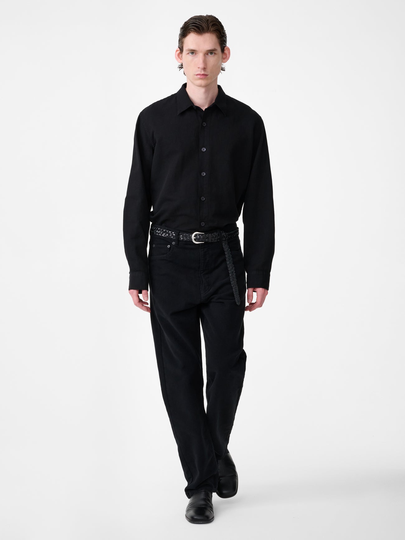 Hithe Linen Shirt in Black