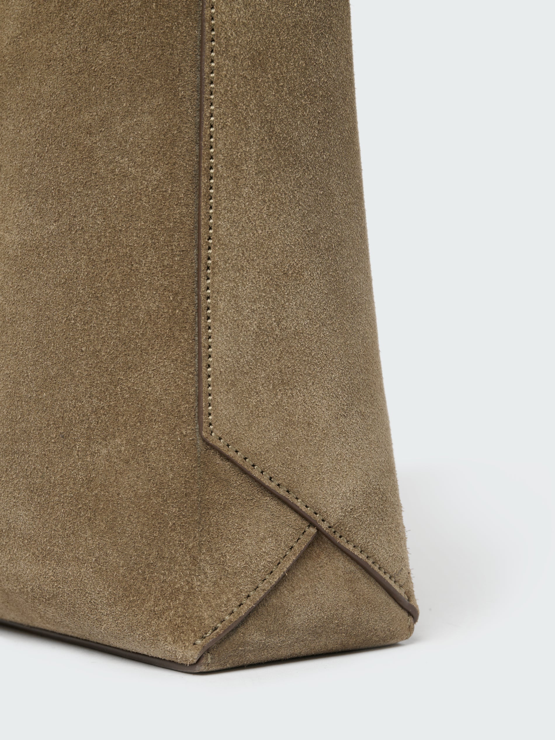 Hoho Suede Bag in Olive