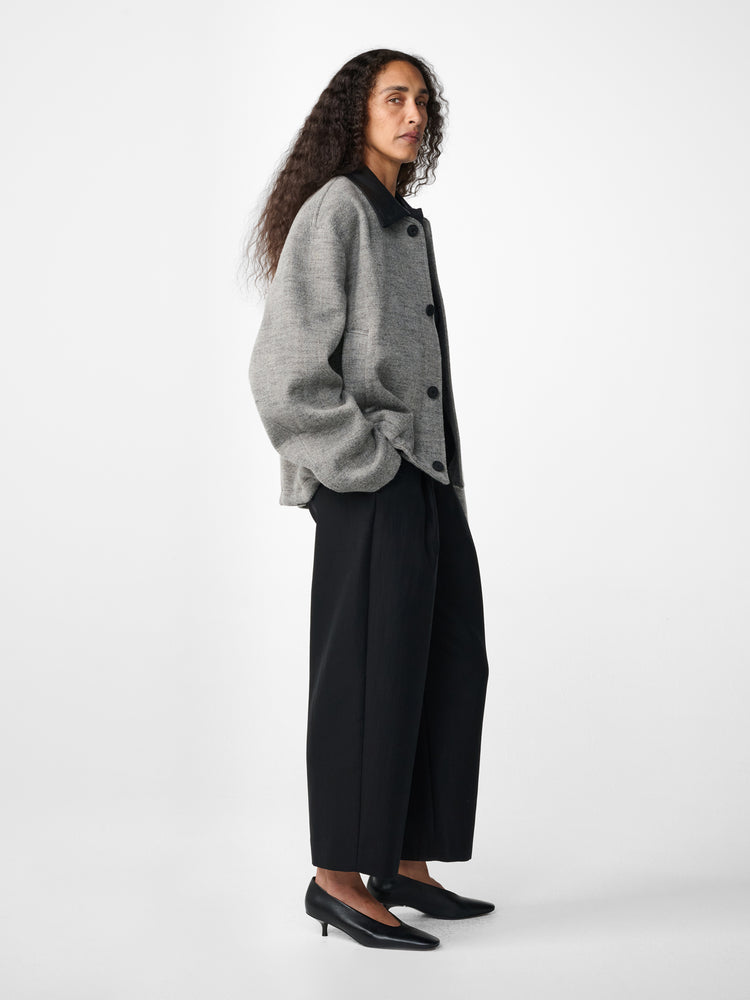 Howth Wool Jacket in Black / White