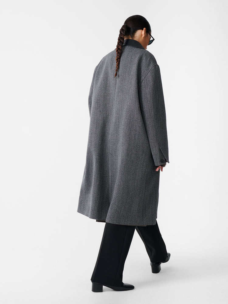 Indio Coat in Black / White
