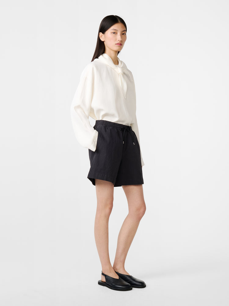 Karya Short in Dark Navy