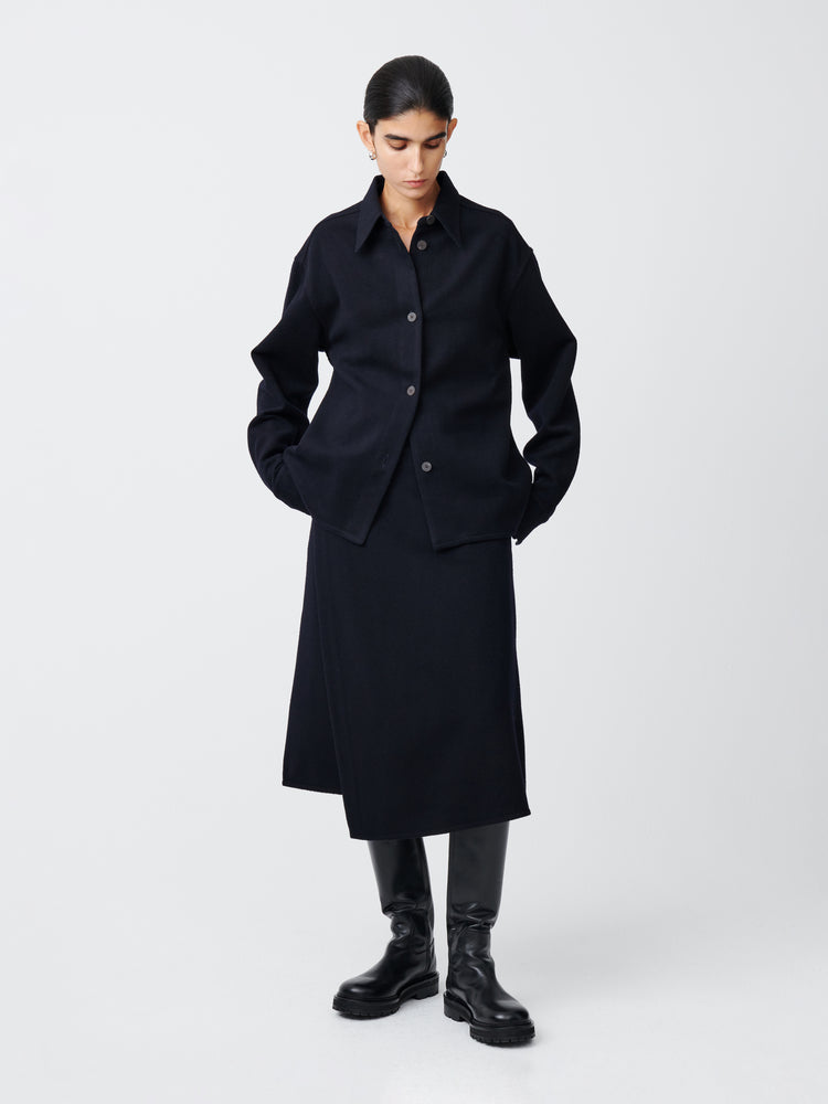 Kisale Shirt in Darkest Navy
