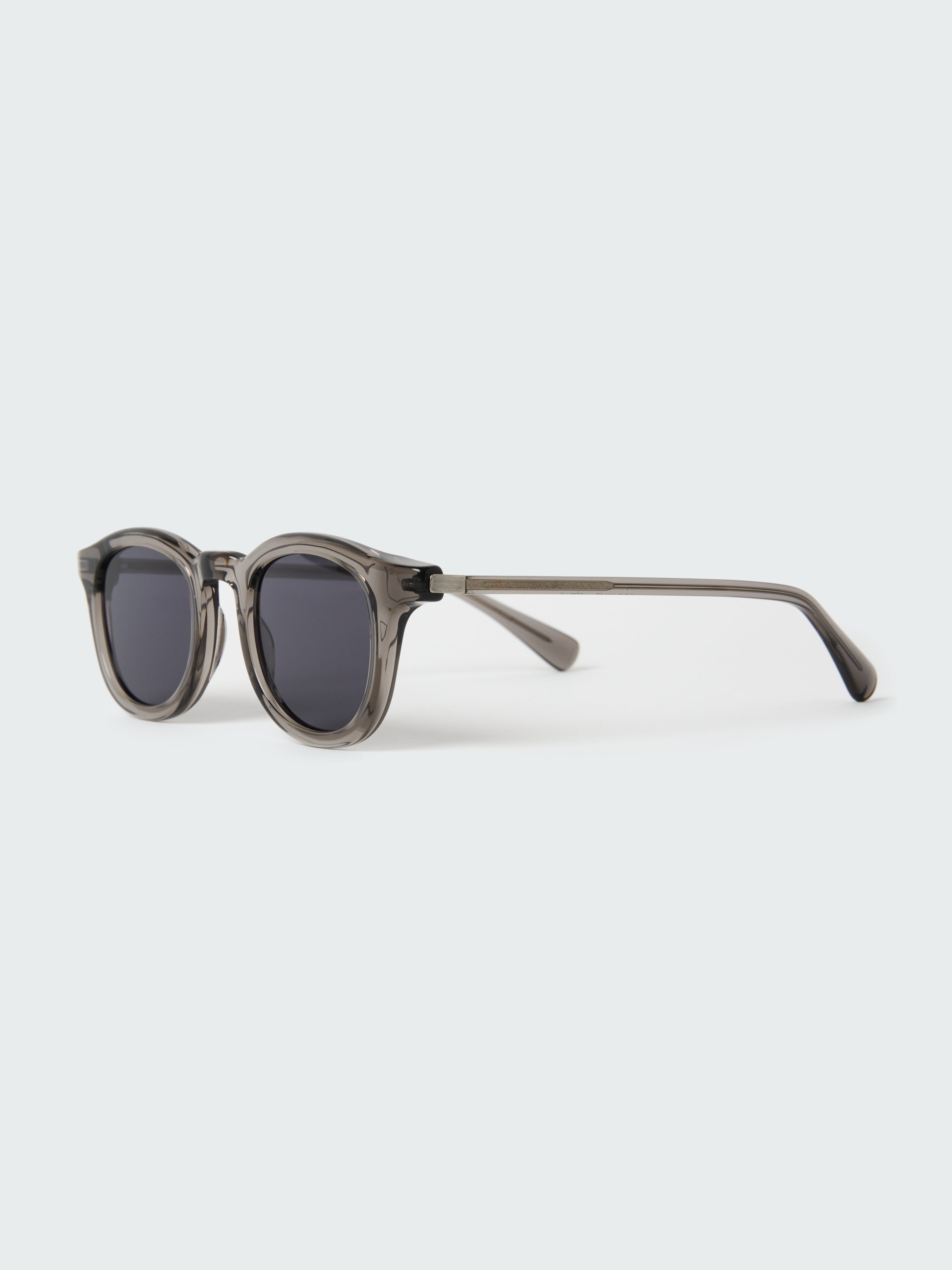 Kumiki Sunglasses in Grey Clear | 90's Sunglasses | Studio Nicholson