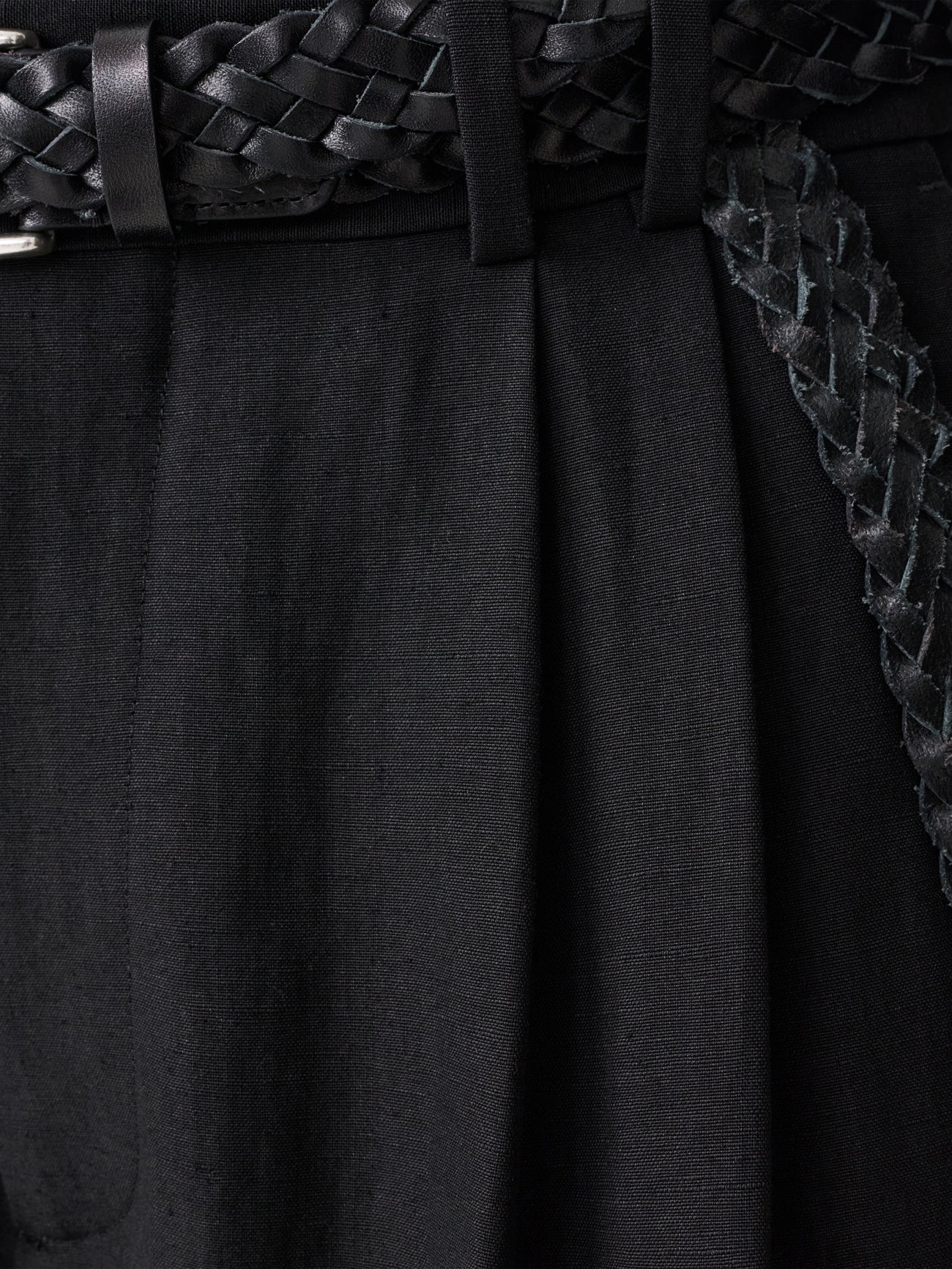 Line Tailored Linen Pant in Black