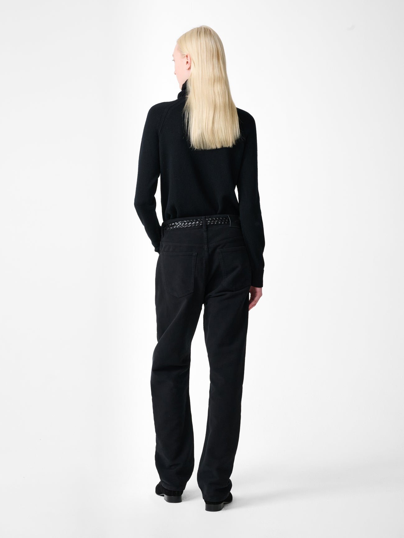Loenne Knit in Black