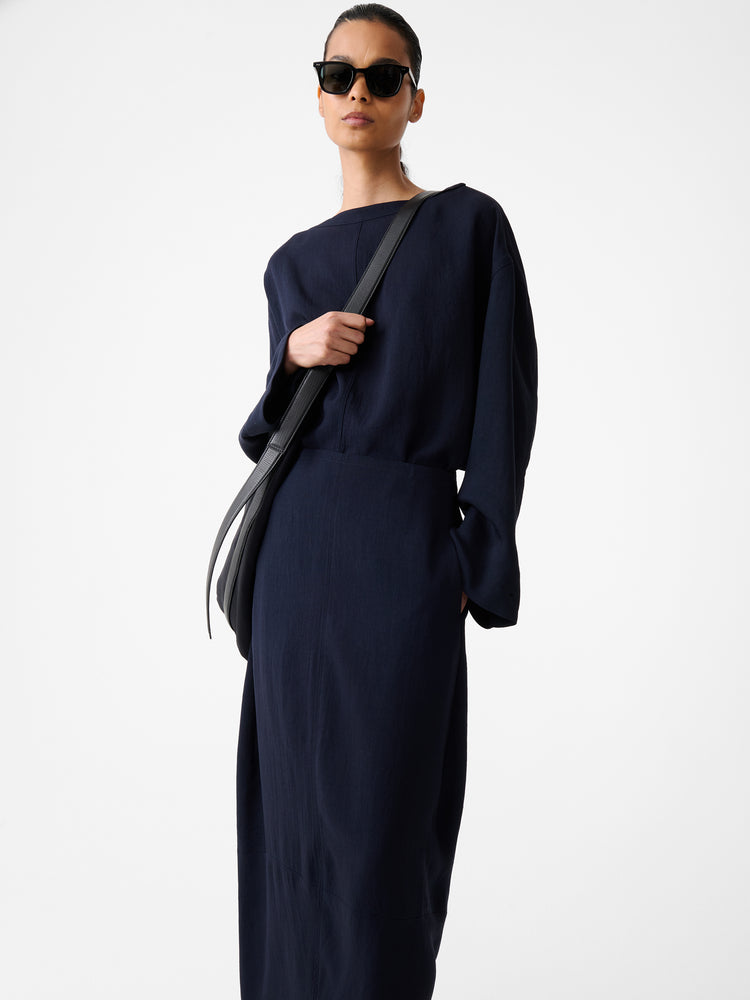 Lory Top in Darkest Navy